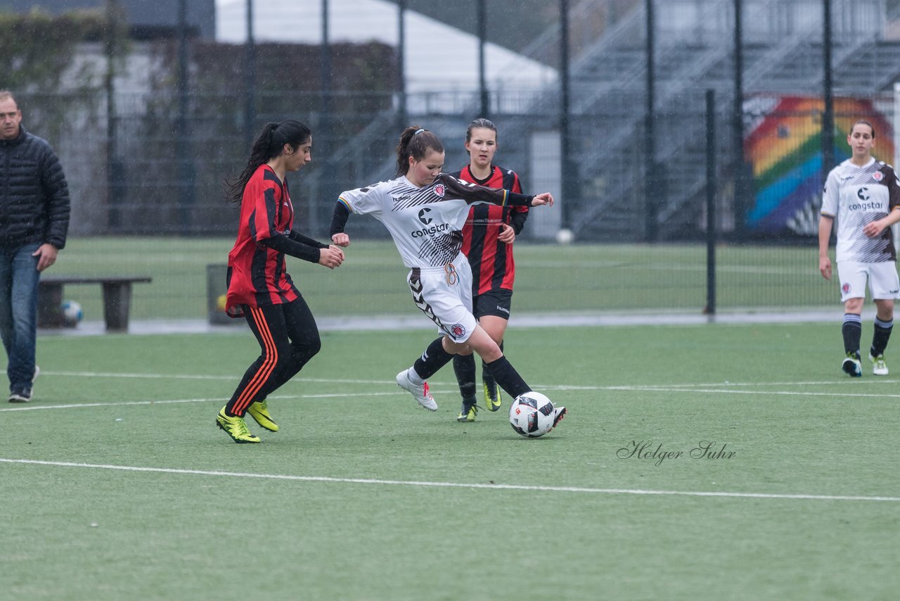 Bild 78 - B-Juniorinnen FC St.Pauli . Braedstrup IF : Ergebnis: 4:1